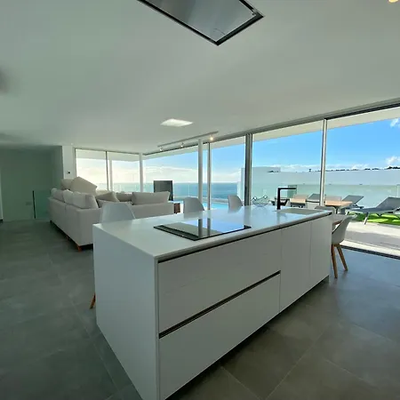 Aux De Mick Villa Callao Salvaje