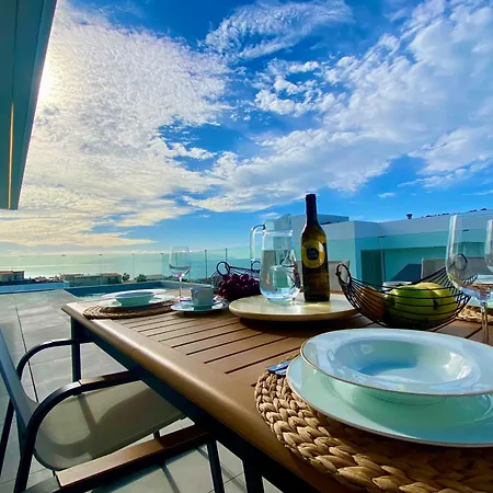 Aux De Mick קיאו סלבאחה