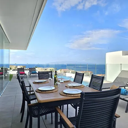 Aux De Mick קיאו סלבאחה