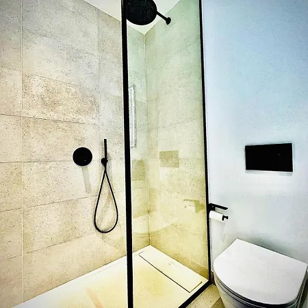 וילה Aux De Mick