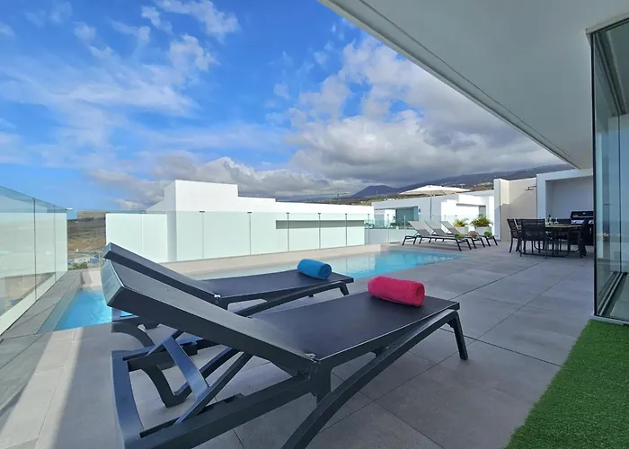 Aux De Mick Villa Callao Salvaje