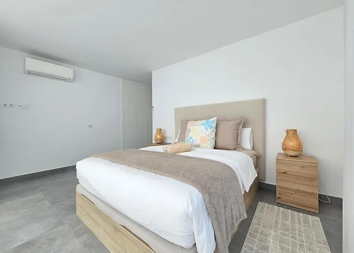 Aux De Mick Villa Callao Salvaje